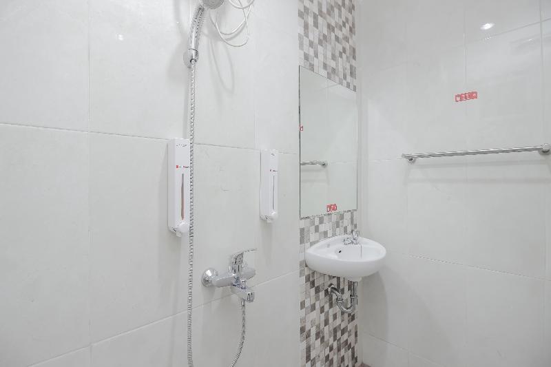 RedDoorz Plus @ Thamrin - Oda