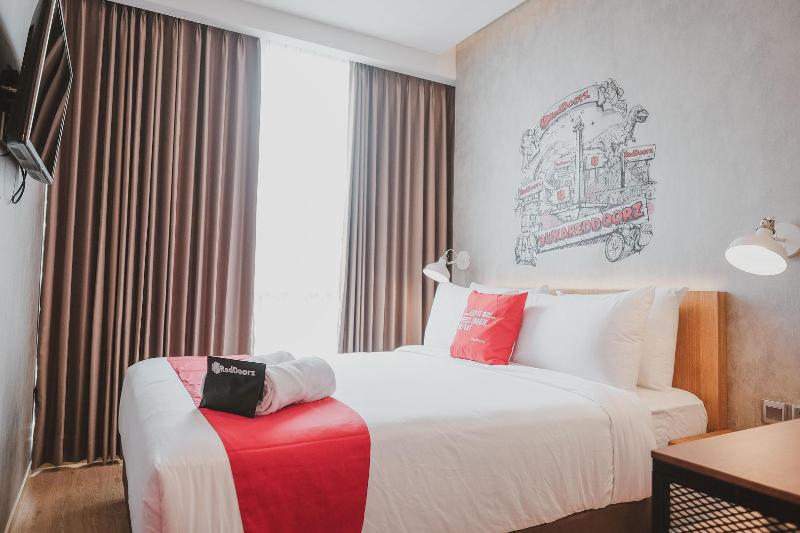 RedDoorz Plus @ Thamrin - Oda