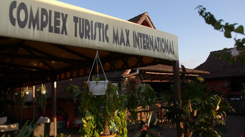 Complex Turistic Max International - Teras
