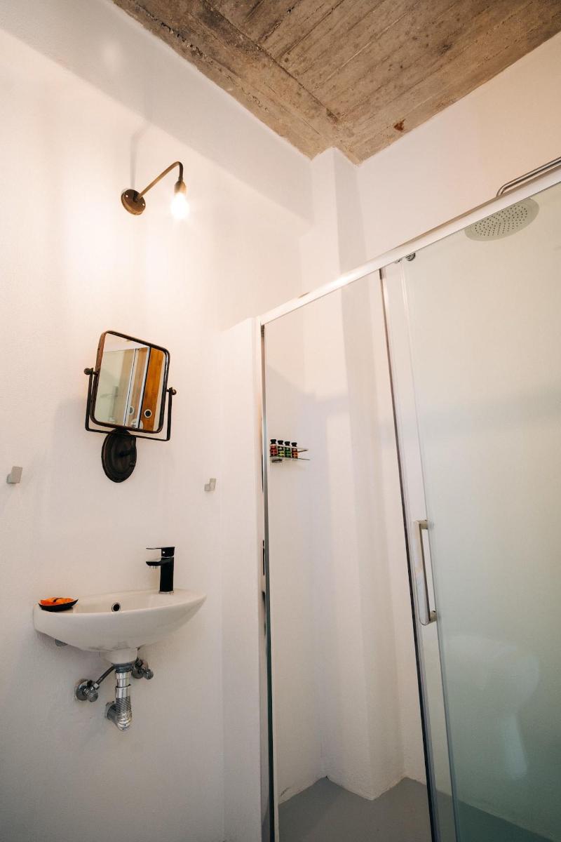 Mesanto Luxury Suites - Oda