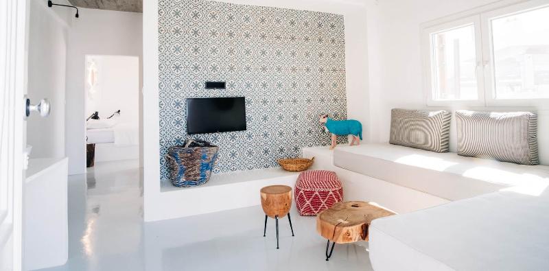 Mesanto Luxury Suites - Oda