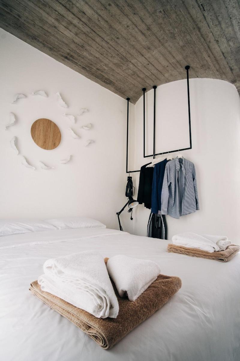 Mesanto Luxury Suites - Oda