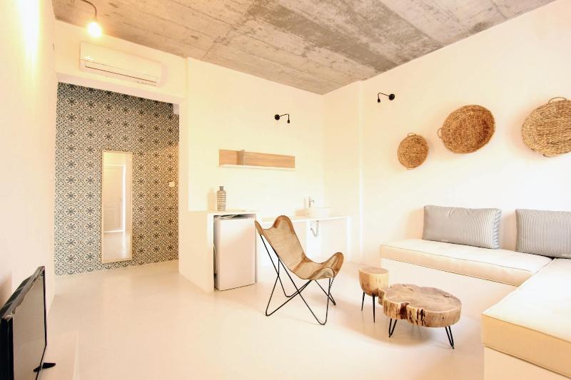 Mesanto Luxury Suites - Oda