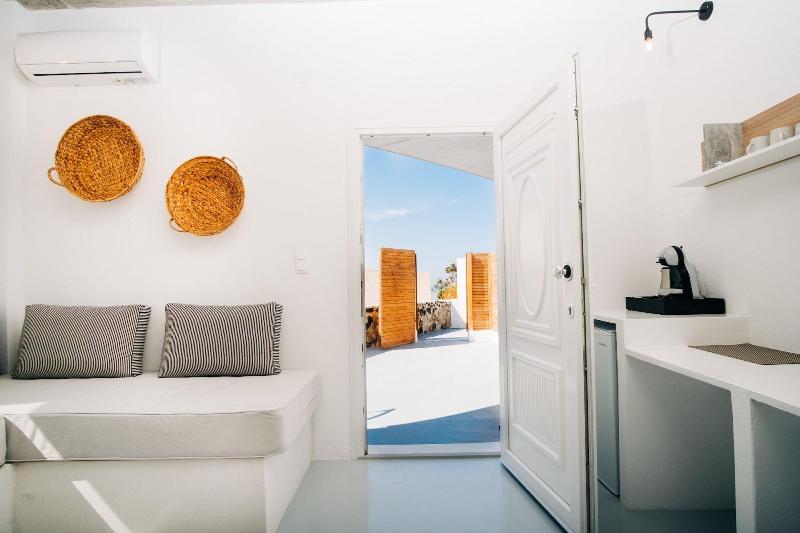 Mesanto Luxury Suites - Oda