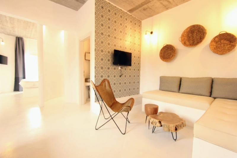 Mesanto Luxury Suites - Oda