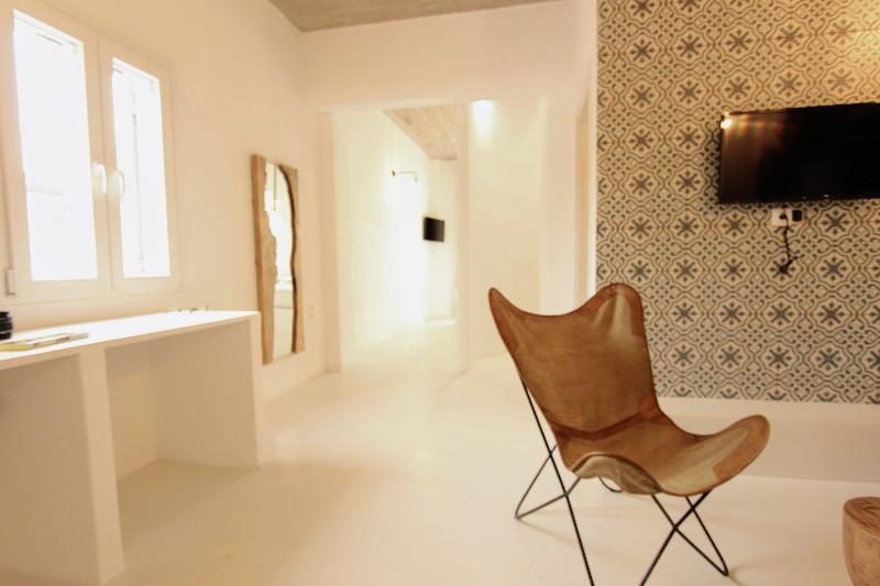 Mesanto Luxury Suites - Oda