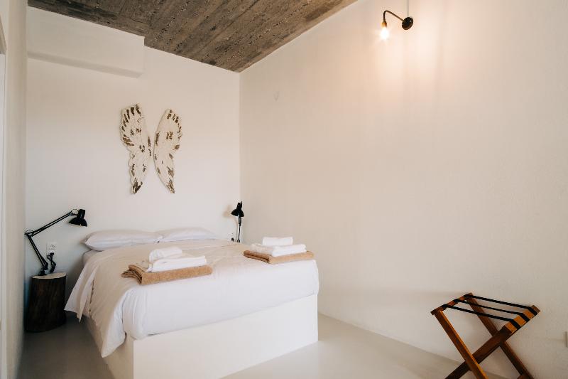 Mesanto Luxury Suites - Oda