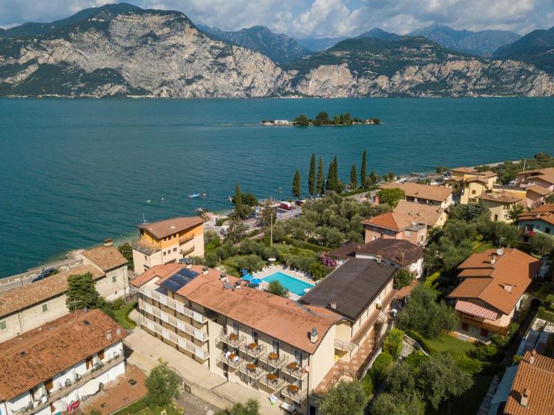 Villa Isabella Hotel & Residence - Genel