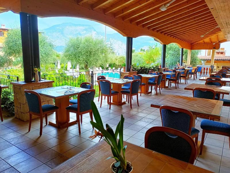 Villa Isabella Hotel & Residence - Restoran