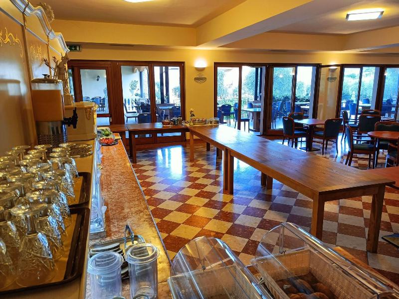 Villa Isabella Hotel & Residence - Restoran