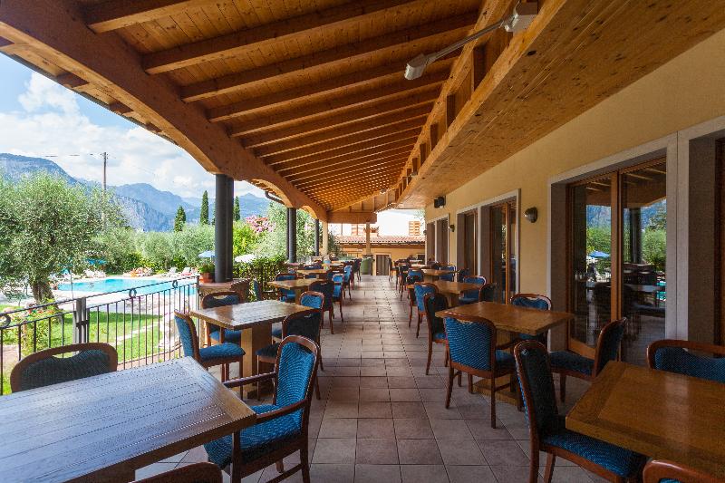 Villa Isabella Hotel & Residence - Teras