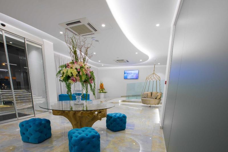 Napa Suites - Lobi