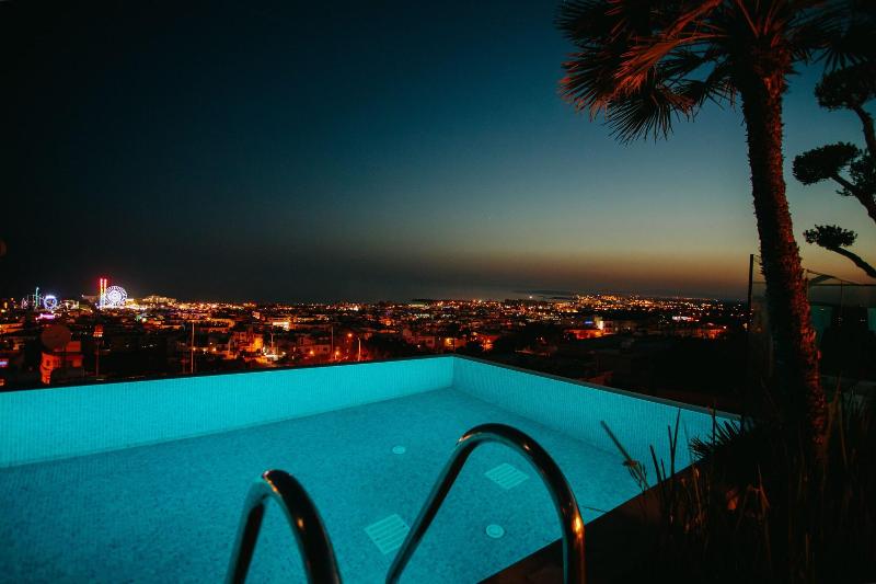 Napa Suites - Havuz