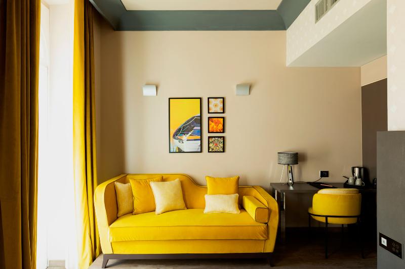 Amadomus Luxury Suites - Oda