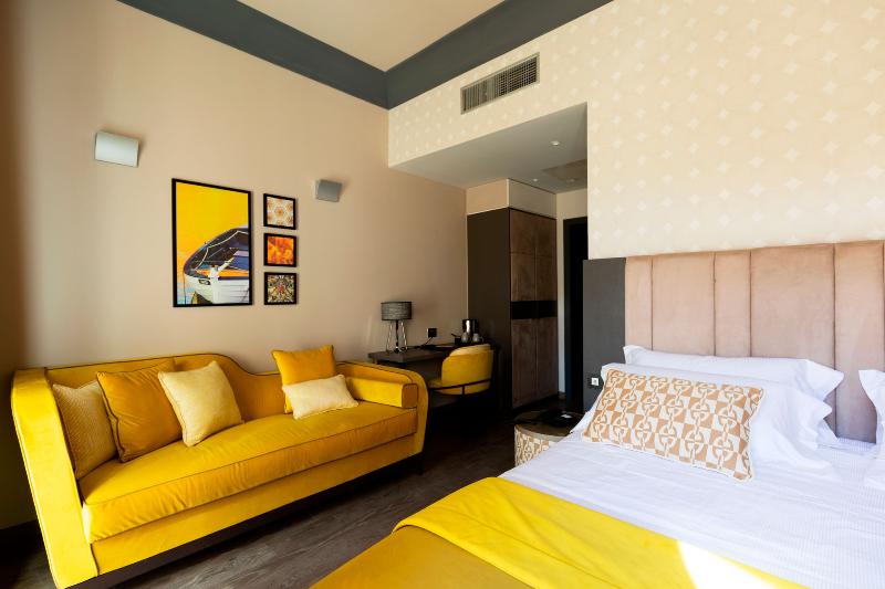 Amadomus Luxury Suites - Oda