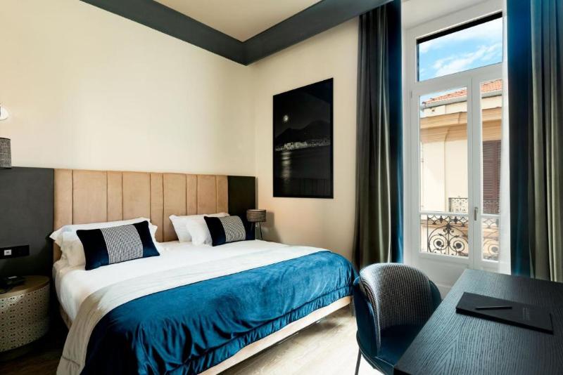 Amadomus Luxury Suites - Oda