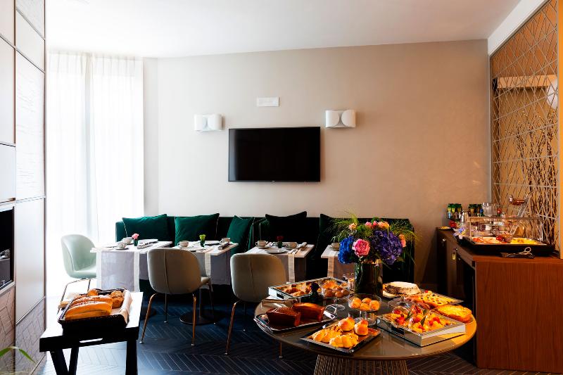 Amadomus Luxury Suites - Restoran