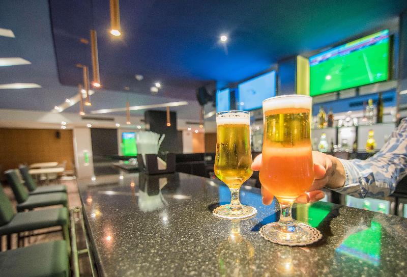 Reef Oasis Beach Resort - Bar