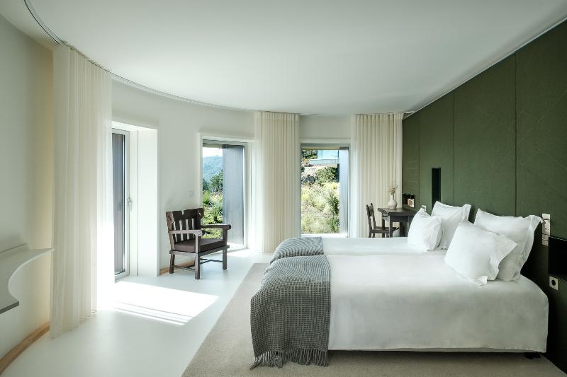 Casa de São Lourenço Burel Panorama Hotel - Oda