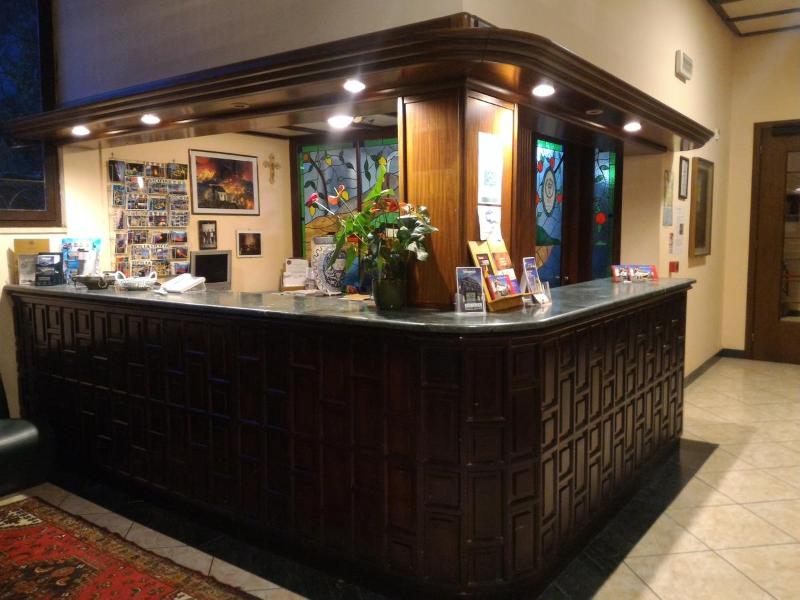 Hotel Primavera Dell'Etna - Lobi