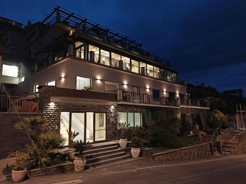 Hotel Primavera Dell'Etna - Genel