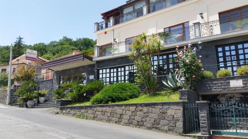 Hotel Primavera Dell'Etna - Genel