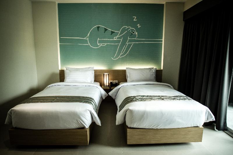 TIRAS Patong Beach Hotel - Oda