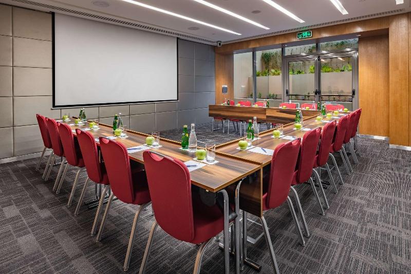 Radisson Blu Hotel & Residence, Riyadh - Toplantı