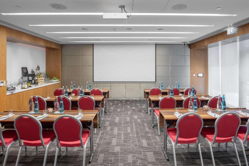 Radisson Blu Hotel & Residence, Riyadh - Toplantı