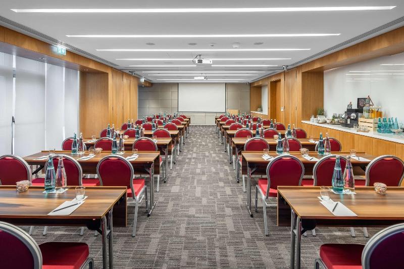 Radisson Blu Hotel & Residence, Riyadh - Toplantı