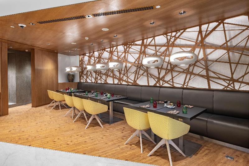 Radisson Blu Hotel & Residence, Riyadh - Restoran