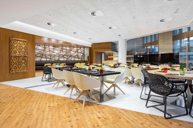 Radisson Blu Hotel & Residence, Riyadh - Restoran