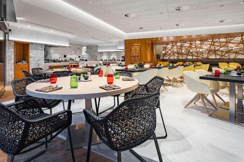 Radisson Blu Hotel & Residence, Riyadh - Restoran