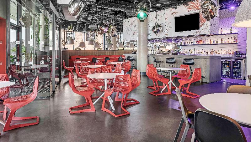 Radisson RED Hotel, Glasgow - Bar