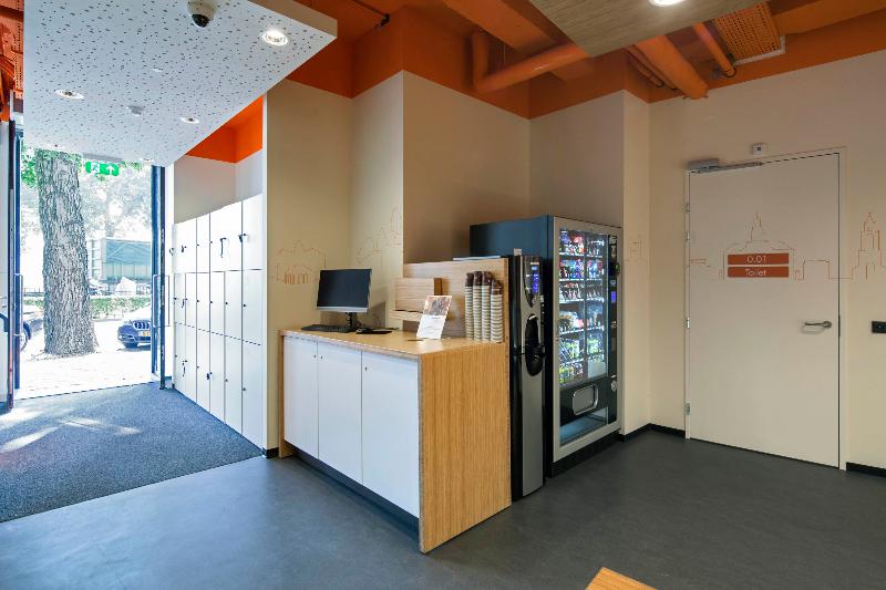 easyHotel Maastricht City Centre - Lobi