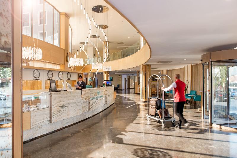 Istanbul Medikal Termal Hotel Tuzla - Lobi