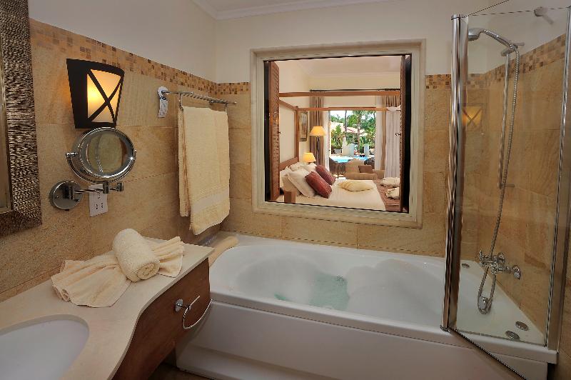 Olympic Lagoon Resort - Oda