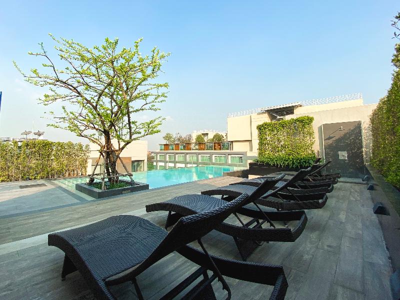 Alix Bangkok Hotel - Havuz
