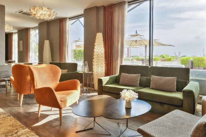 ADAM Hotel Suites - Lobi