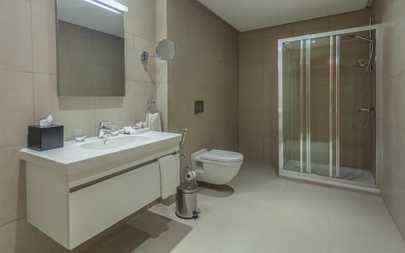 ADAM Hotel Suites - Oda