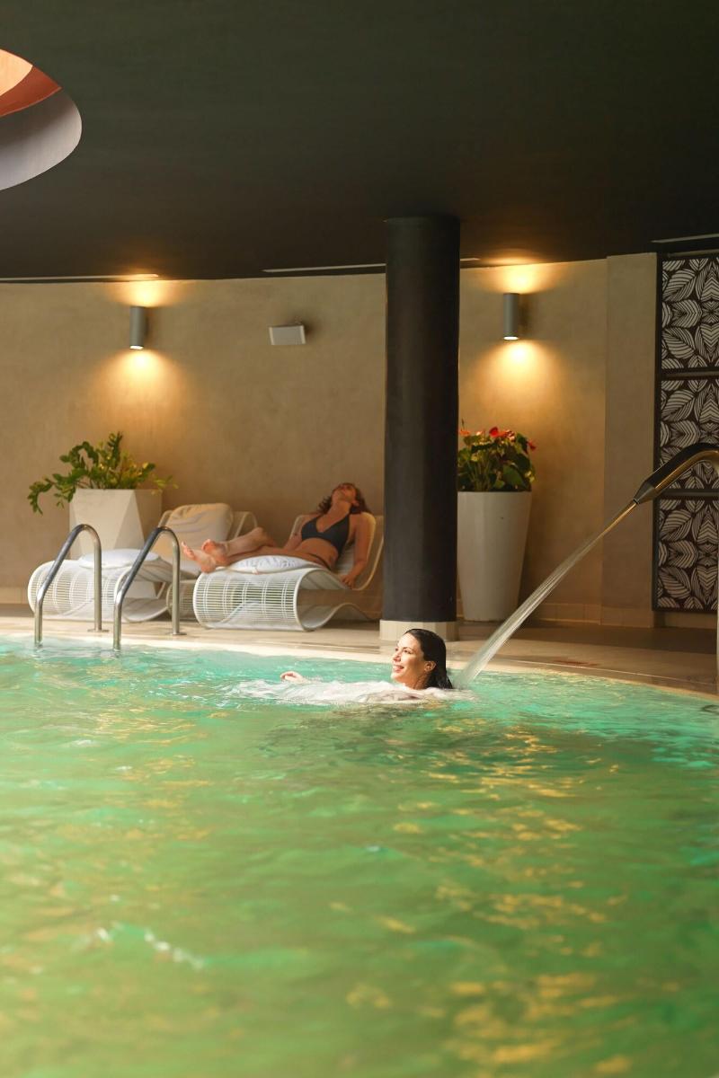 ADAM Hotel Suites - Havuz