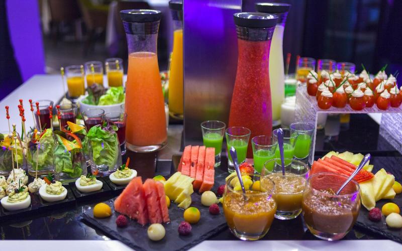 ADAM Hotel Suites - Restoran