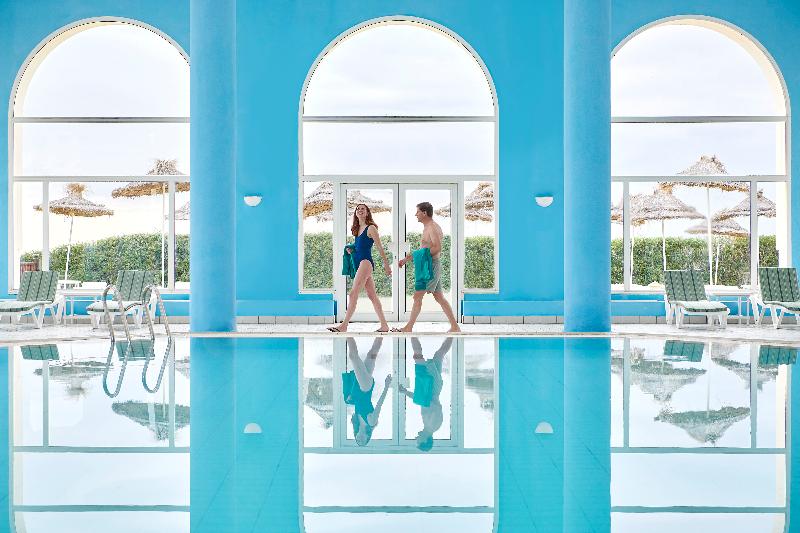 Iberostar Waves Averroes - Havuz