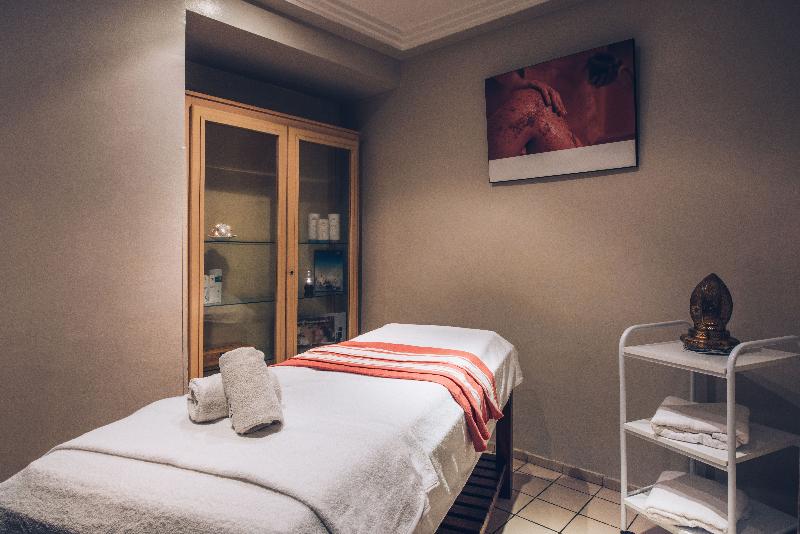 Iberostar Waves Averroes - Havuz