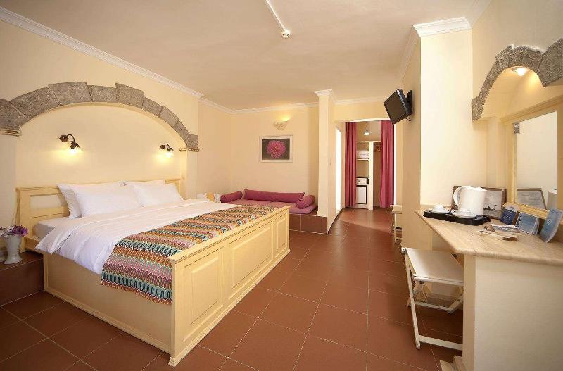 Maya Bistro Hotel Beach - Oda