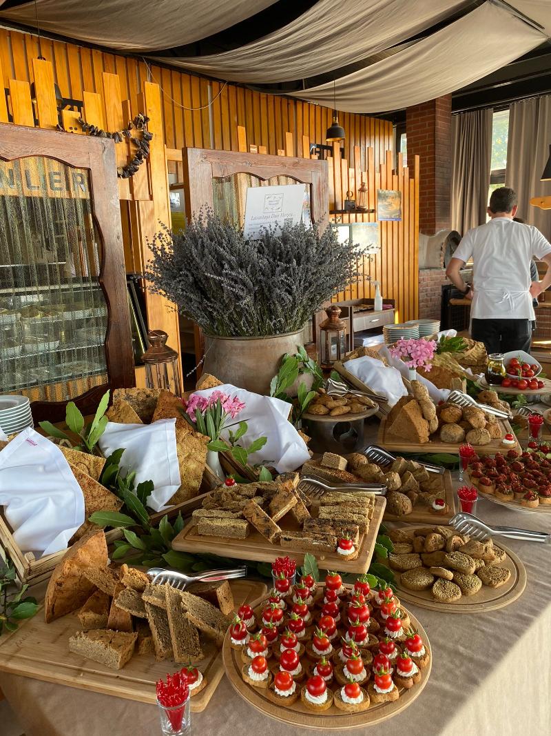 Maya Bistro Hotel Beach - Restoran