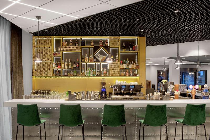Hilton Garden Inn Bucharest Airport - Lobi