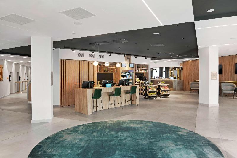 Hilton Garden Inn Bucharest Airport - Lobi