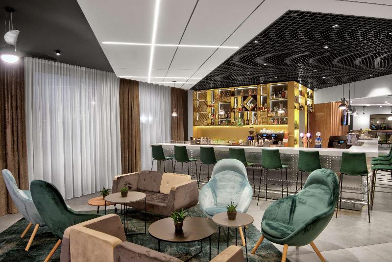 Hilton Garden Inn Bucharest Airport - Lobi