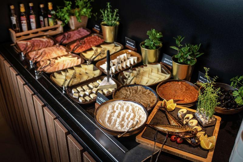 Hilton Garden Inn Bucharest Airport - Restoran